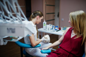 Choosing the Right Emergency Dentist in Torrance: A Complete Guide